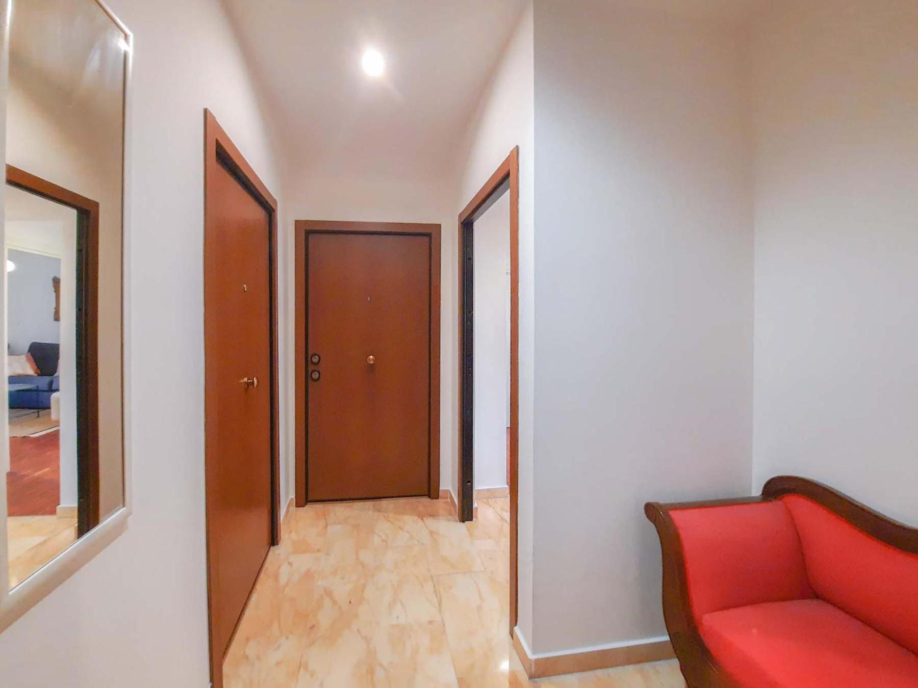 Colosseum Cosy Apartment Close To Metro Rome Exterior photo
