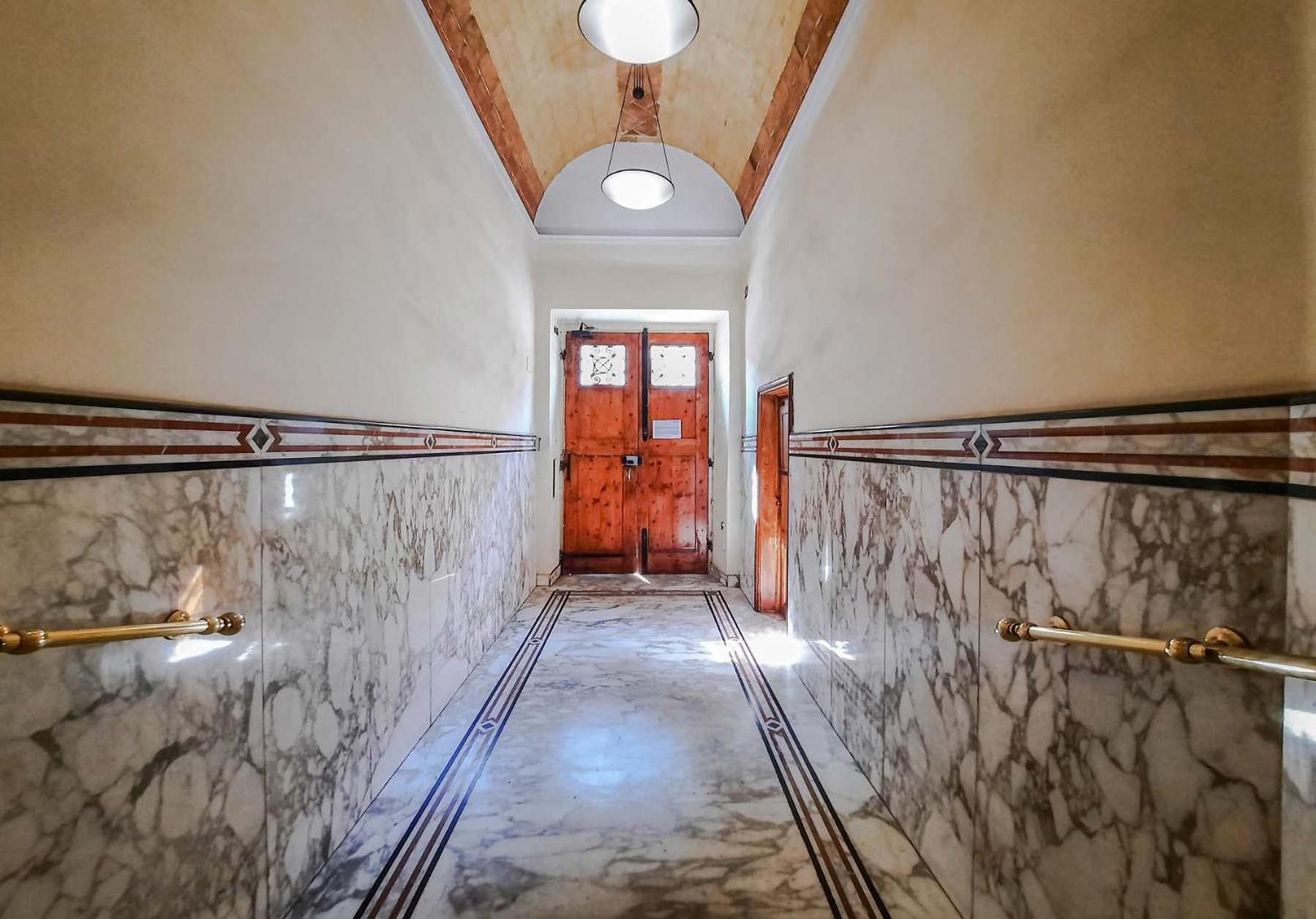 Colosseum Cosy Apartment Close To Metro Rome Exterior photo