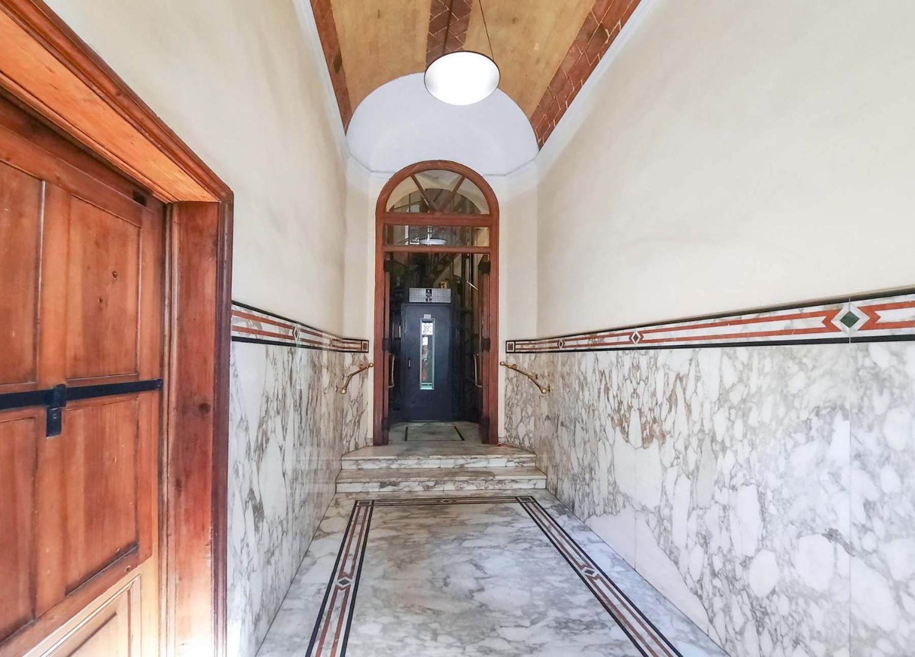 Colosseum Cosy Apartment Close To Metro Rome Exterior photo